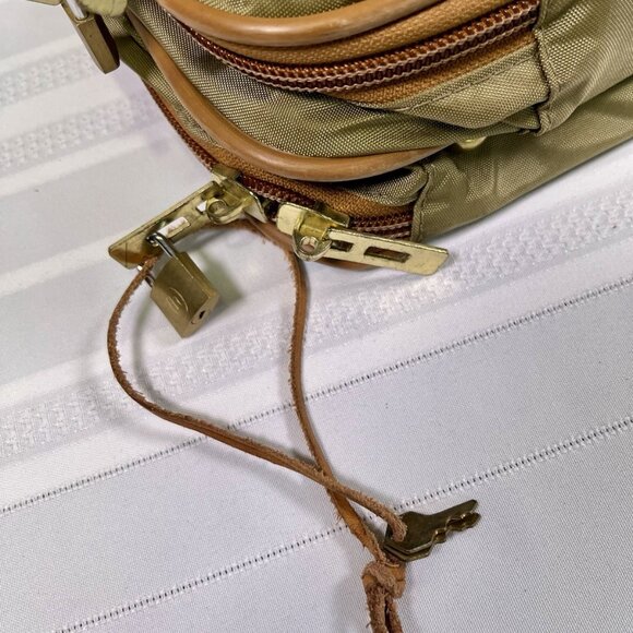 Hartmann Nylon Leather Trim Weekender Bag Luggage Garment Travel w/ Locks & Keys - Picture 13 of 13